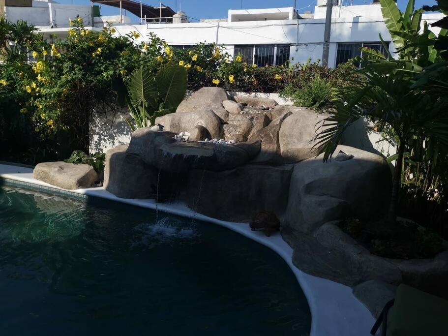 Apartmento Con Alberca A 50 Mt Del Mar La Licha マサトラン エクステリア 写真